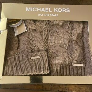 Tan hat and scarf set